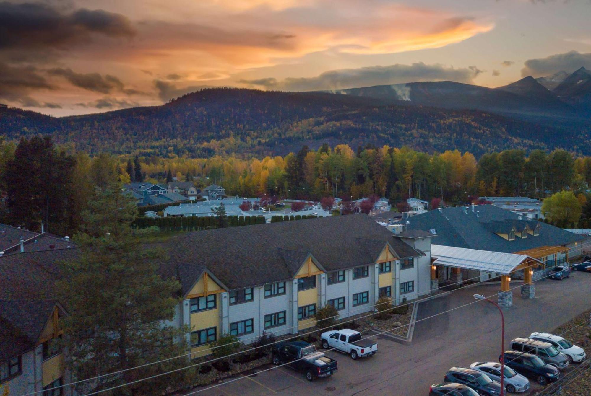 Prestige Hudson Bay Lodge & Conference Centre, Worldhotels Crafted Collection Smithers Buitenkant foto